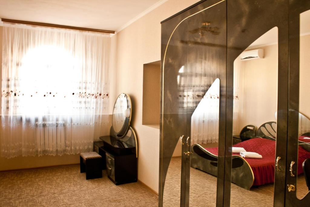 Delta Otel Kiev Oda fotoğraf